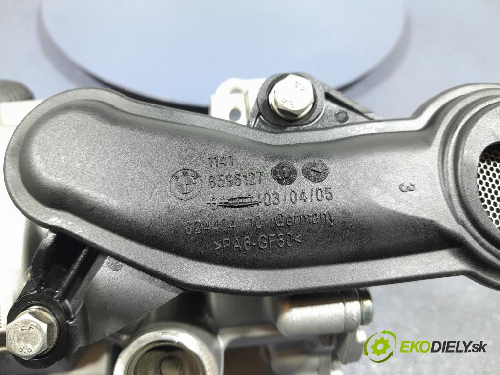 Bmw Seria 5 2023 čerpadlo Olej 8599154