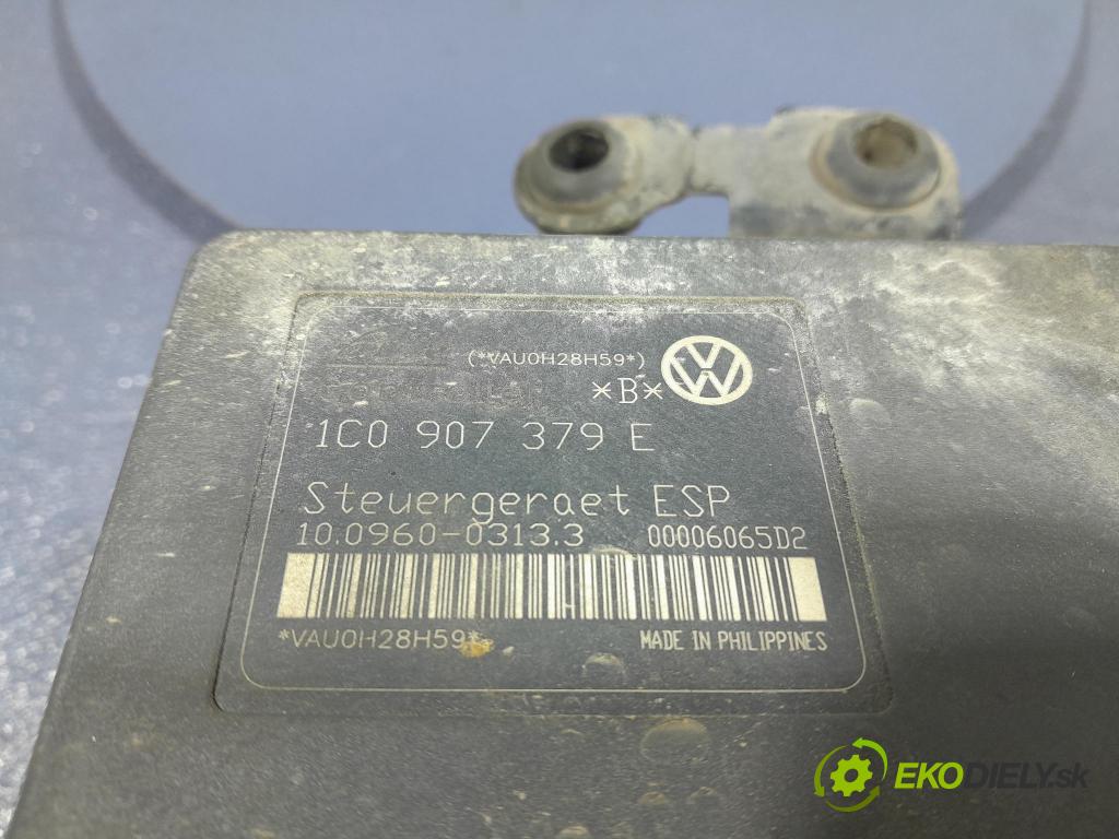 Vw New beetle 2000 čerpadlo ABS x 1C0907379E