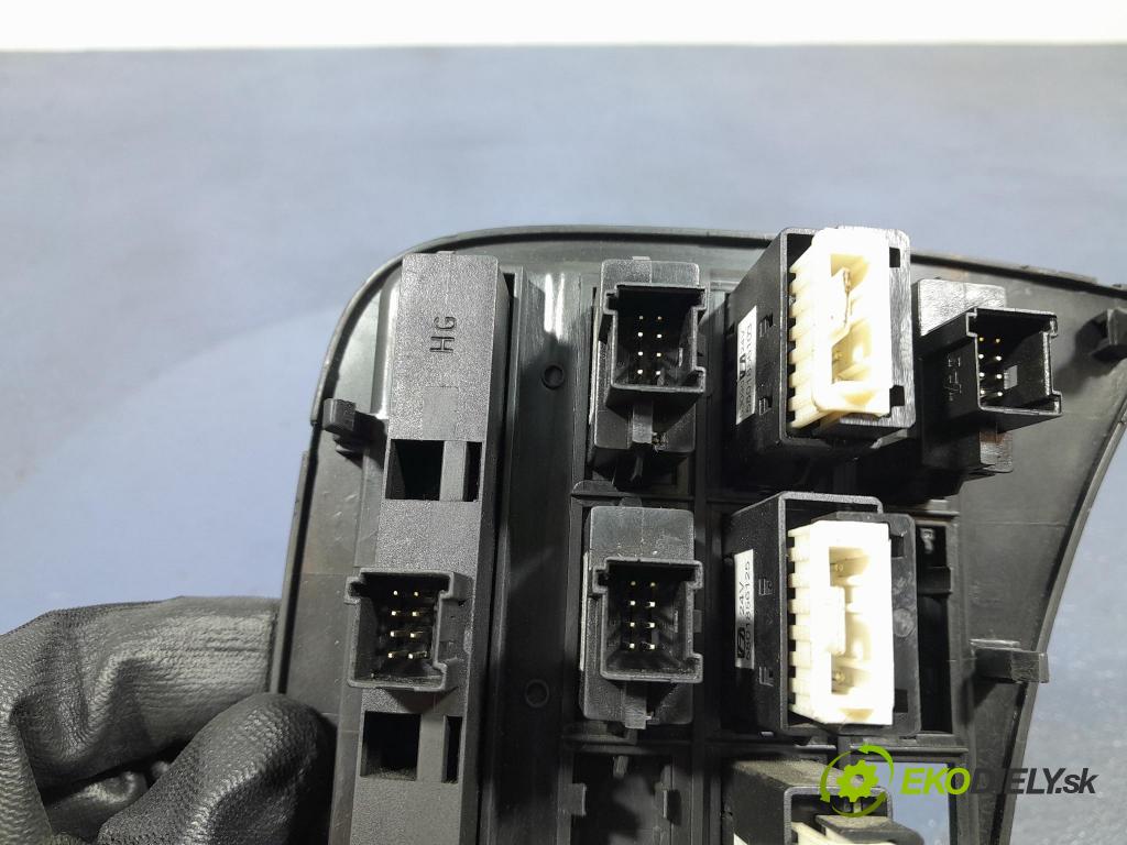 Iveco Stralis 2018 prepínač 504309983