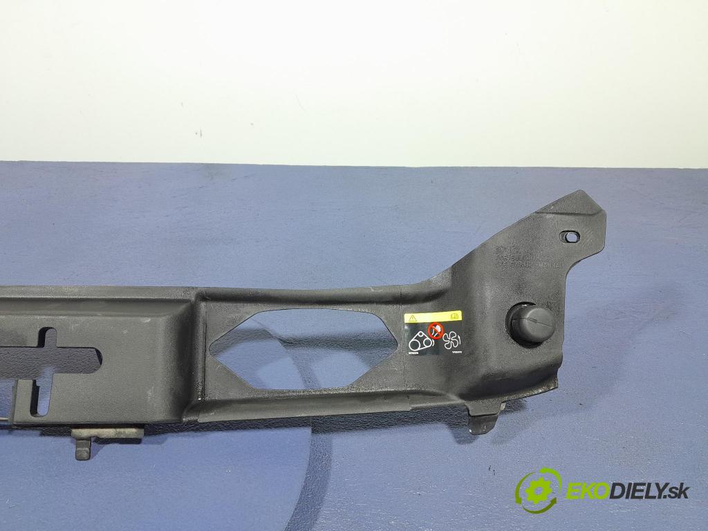 Volvo V50 2010 výstuha Predné: / pas predný 31217837