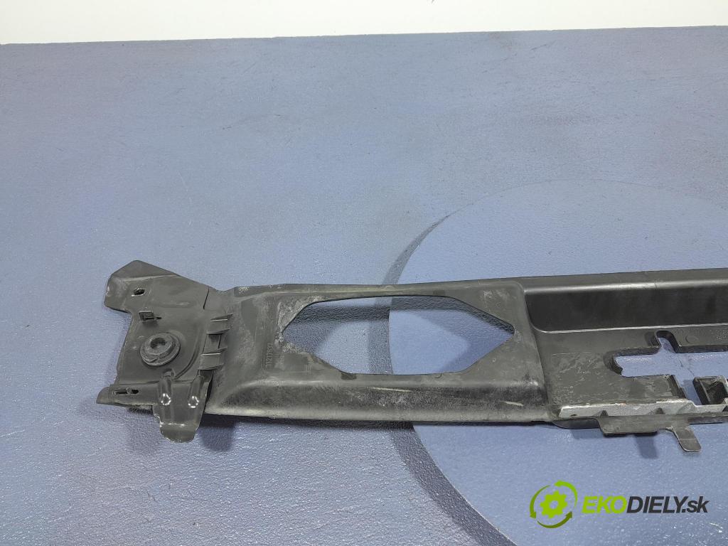 Volvo V50 2010 výstuha Predné: / pas predný 31217837