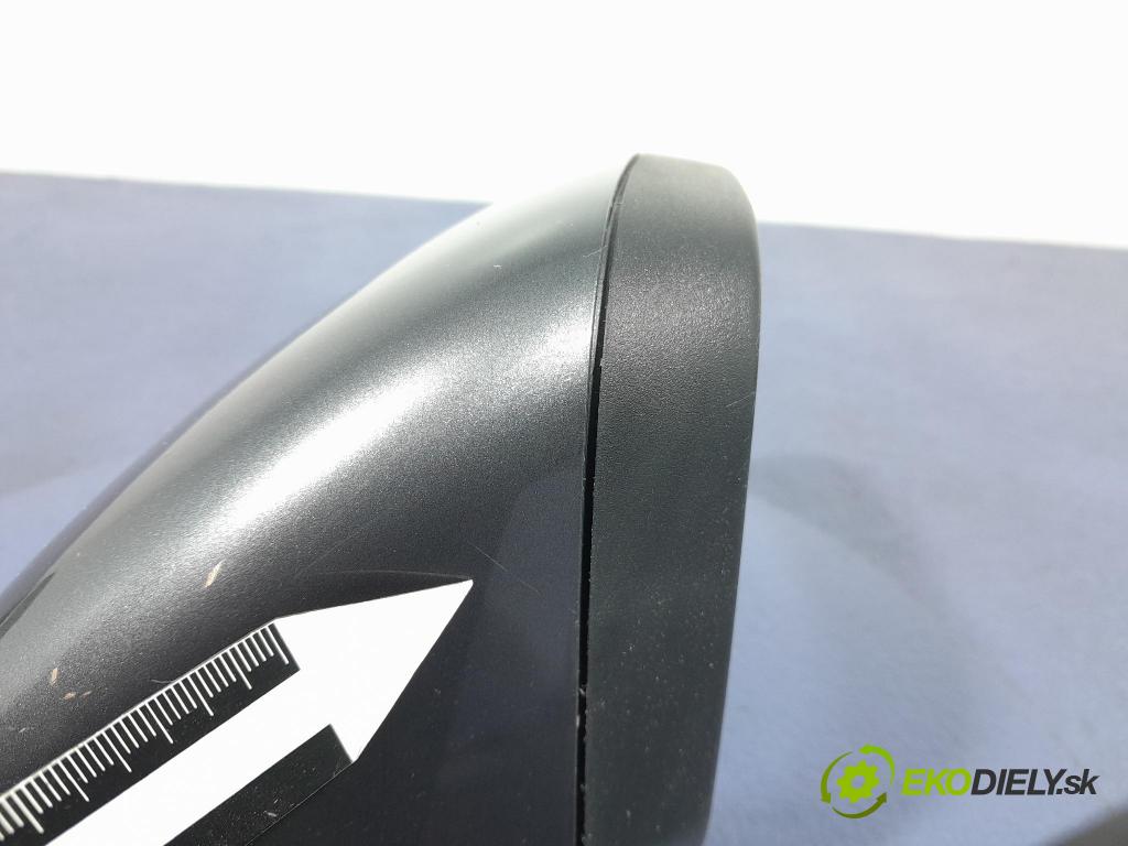 Volvo V50 2010 zrkadlo pravé 31218155