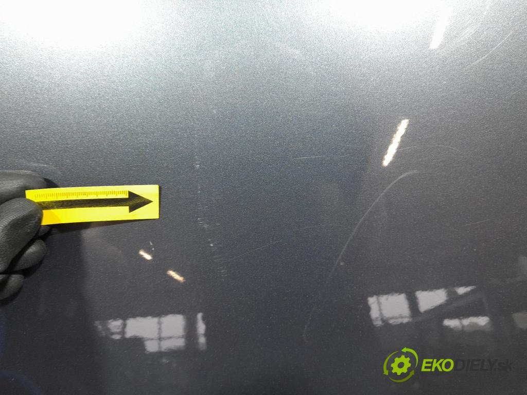Volvo V50 2010 dvere Predné pravé