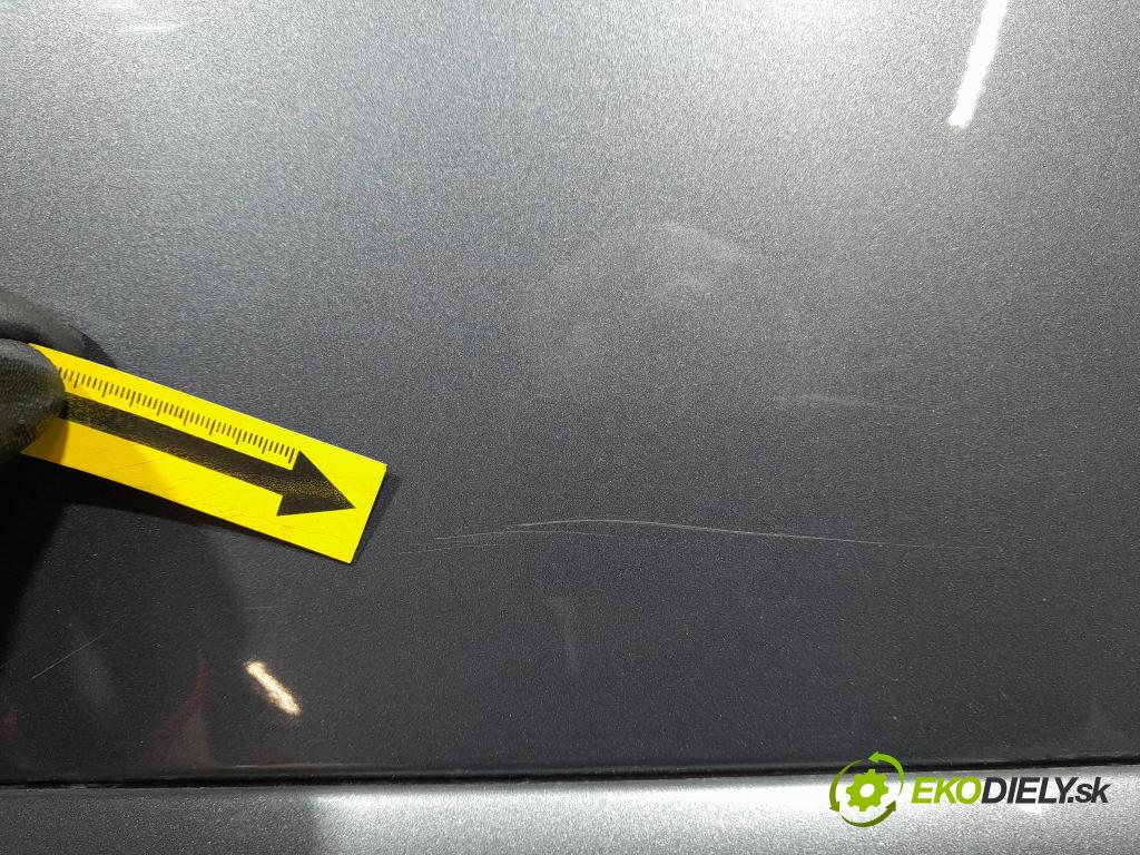Volvo V50 2010 dvere Predné pravé