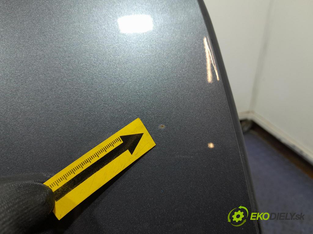 Volvo V50 2010 dvere Predné pravé