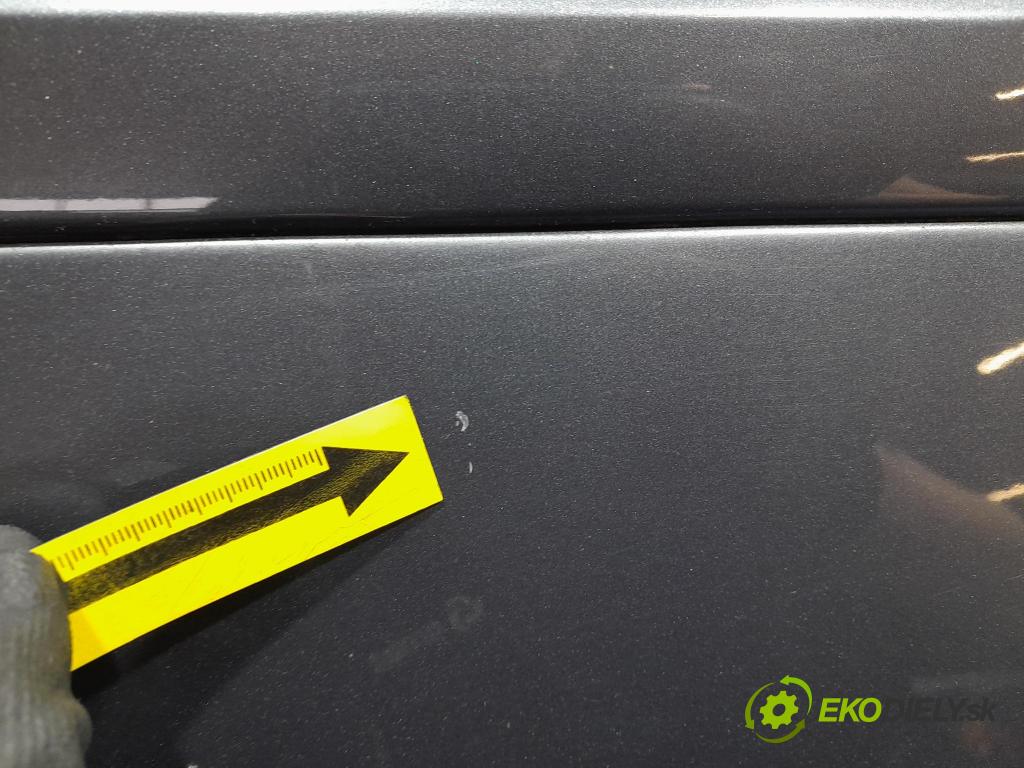 Volvo V50 2010 dvere Predné pravé