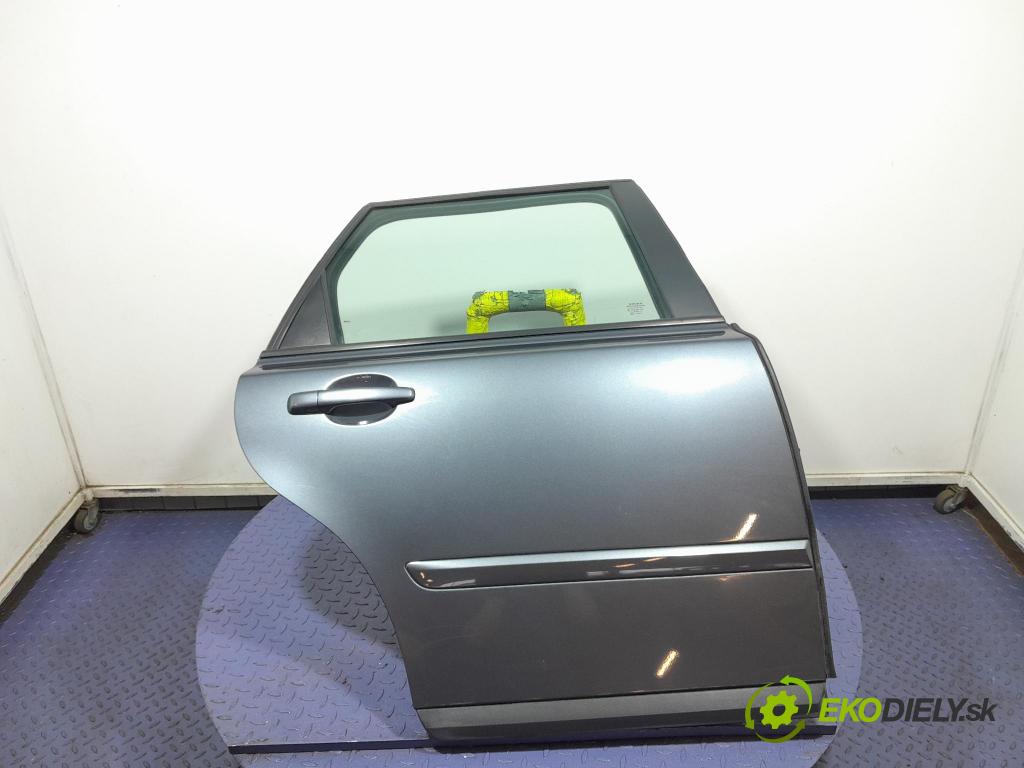 Volvo V50 2010 dvere zad pravé