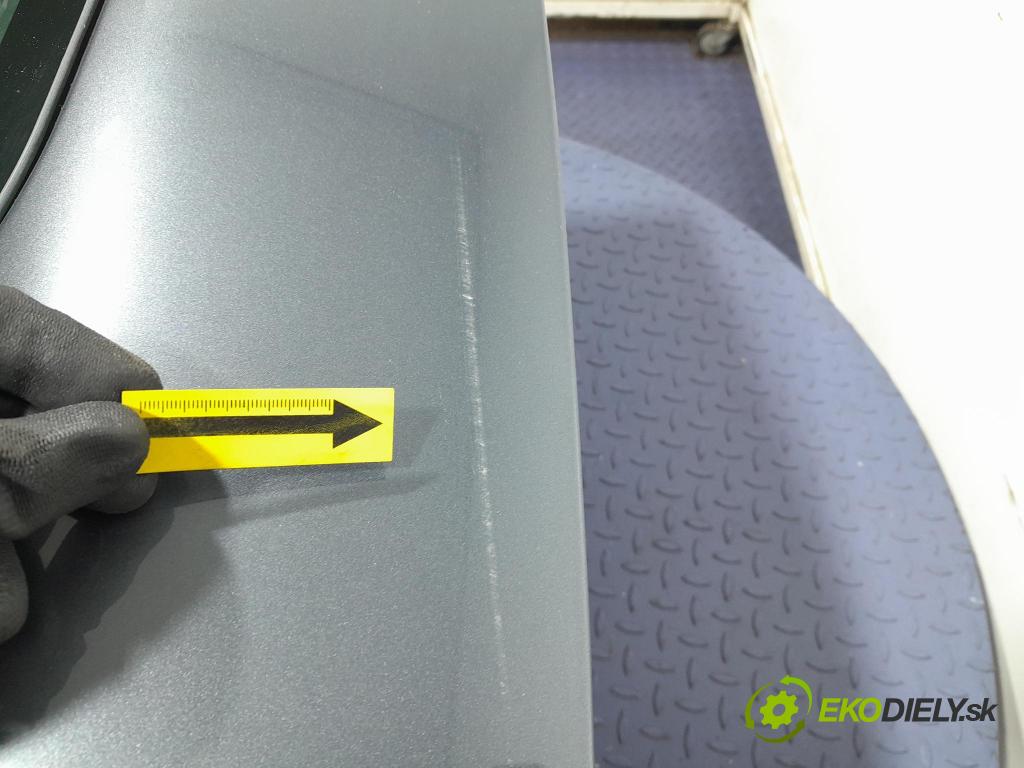 Volvo V50 2010 zadní dveře kufra: kufr