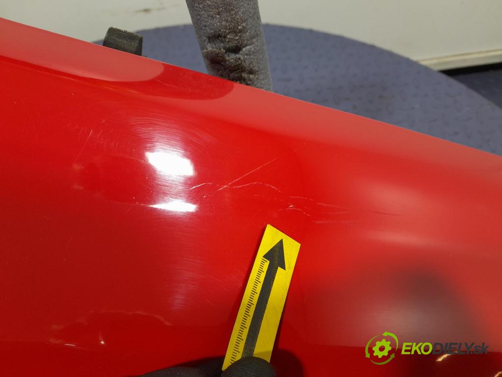 Opel Astra 2007 blatník Predné v pravo: