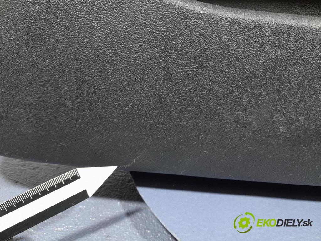 Audi A3 2010 Čalounictví: dvere Predné ľavá 8P4867105