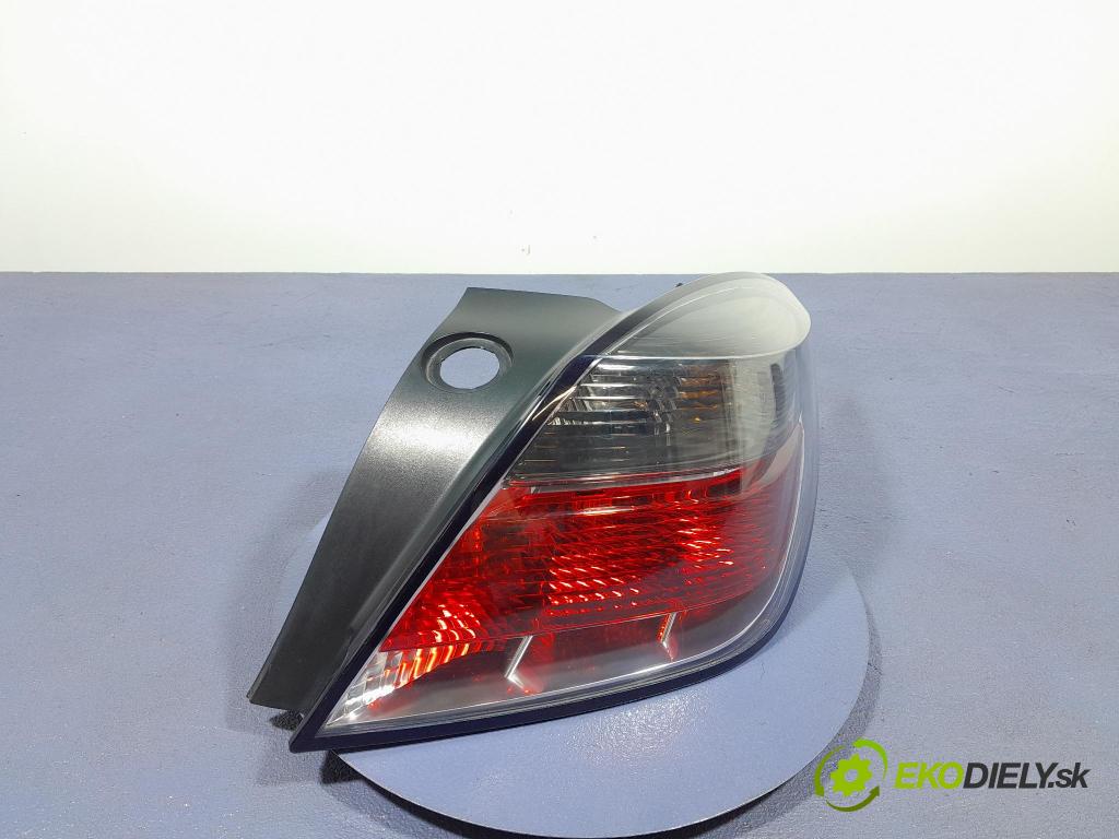 Opel Astra 2007 svetlo / reflektor zad Prava: Vonkajsia: 24451834