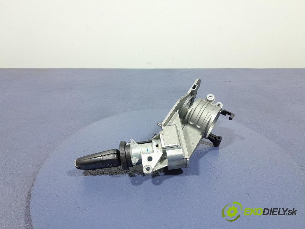 Opel Astra 2007 Spínač zapaľovania: 2421430