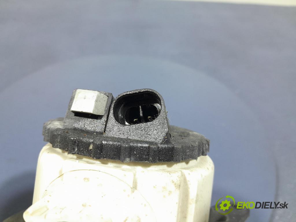 Iveco Stralis 2018 Halogen v pravo: 504173478