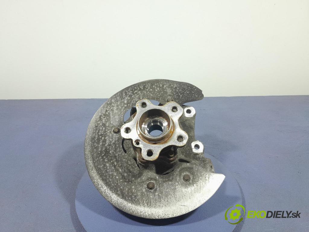 Bmw Seria 3 2023 náboj ľavá 6899305
