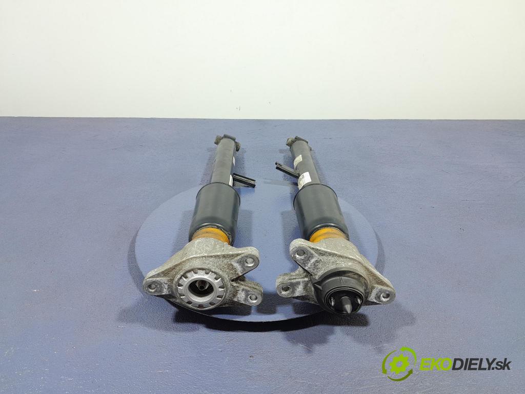 Bmw Seria 3 2023 tlmič zad Vľavo.: 6879301