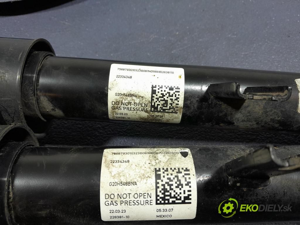 Bmw Seria 3 2023 tlmič zad Vľavo.: 6879301