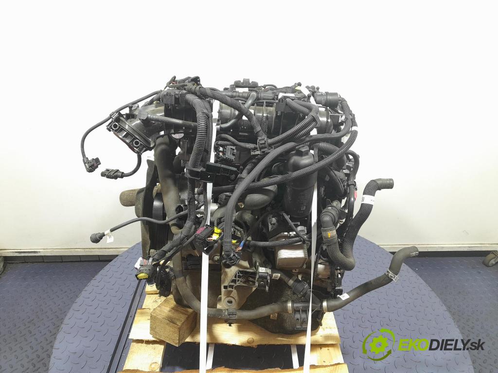 Bmw Seria 3 2023 motor Benzín: B48B20C