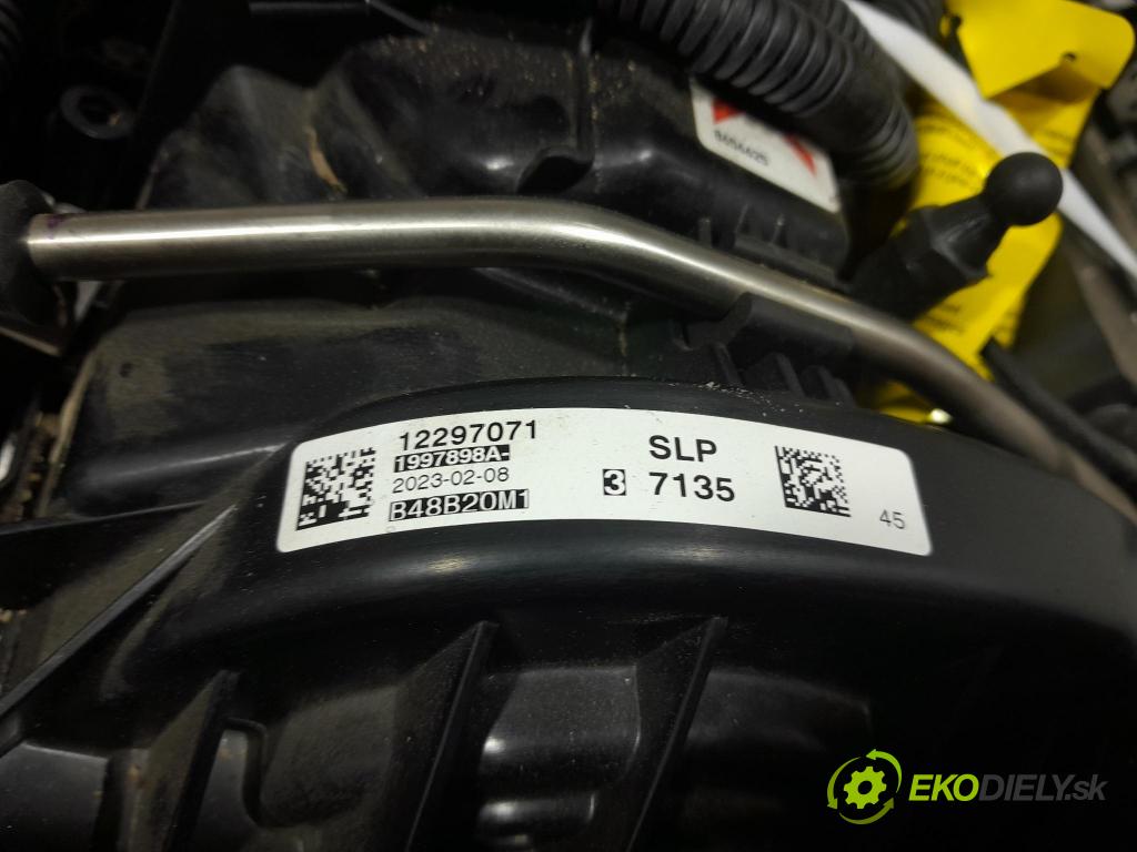 Bmw Seria 3 2023 motor Benzín B48B20C