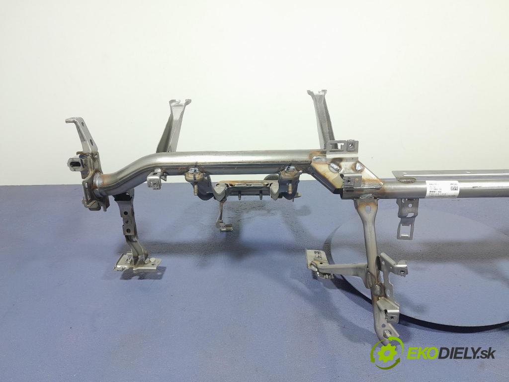 Bmw Seria 3 2023 kokpit,přistrojova deska 6841912