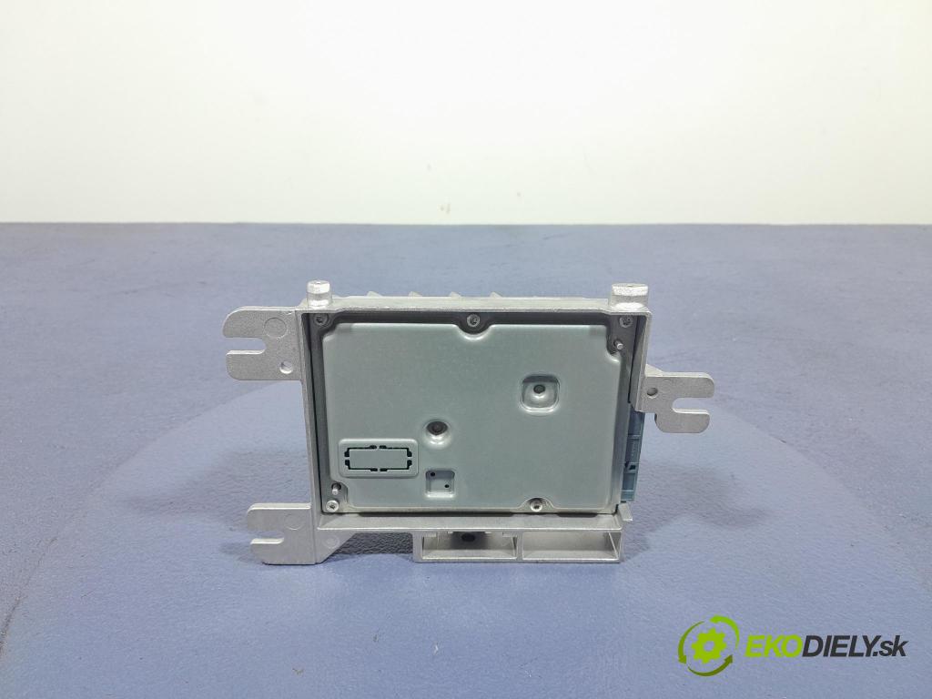 Bmw Seria 3 2023 Zesilovač: 5A5CA89