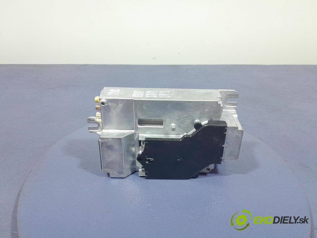 Bmw Seria 3 2023 Zesilovač: 5A923D1