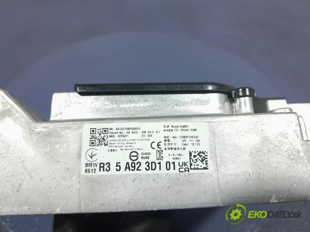 Bmw Seria 3 2023 Zesilovač: 5A923D1