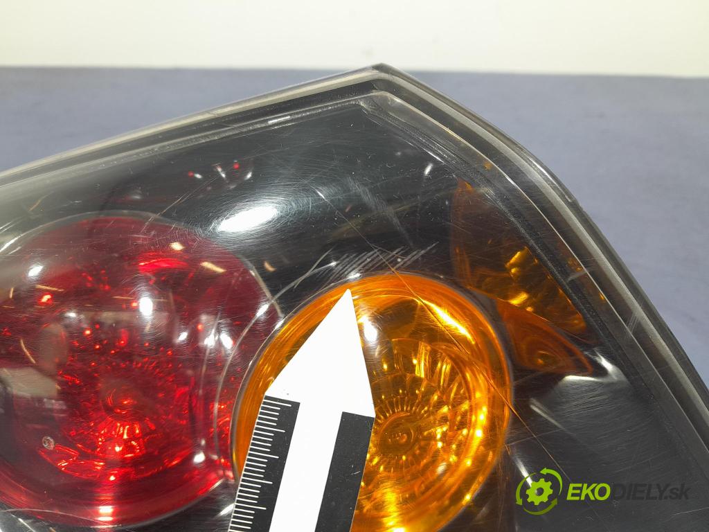 Mazda 3 2006 světlo Zad: levá Mimo: