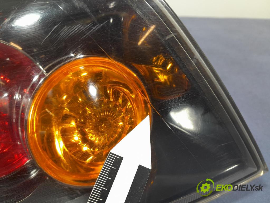 Mazda 3 2006 světlo Zad: levá Mimo: