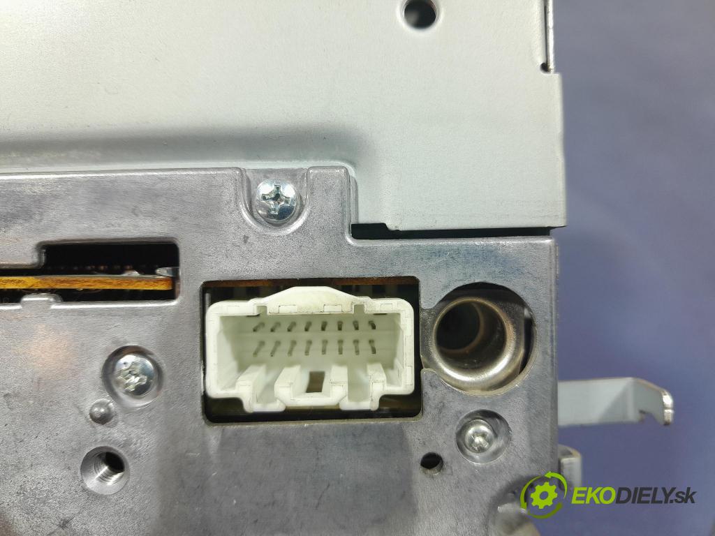Mazda 3 2006 Radio I Navigácia: BR2B66AR0