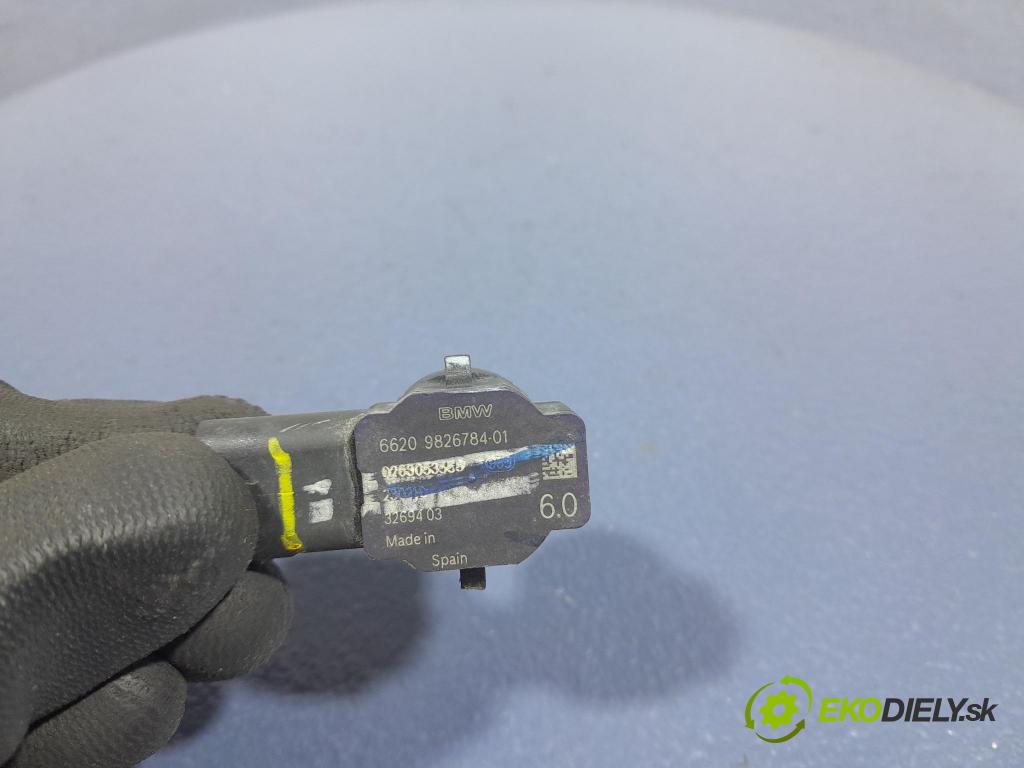 Bmw Seria 3 2023 snímač / řídící jednotka PDC 9826784