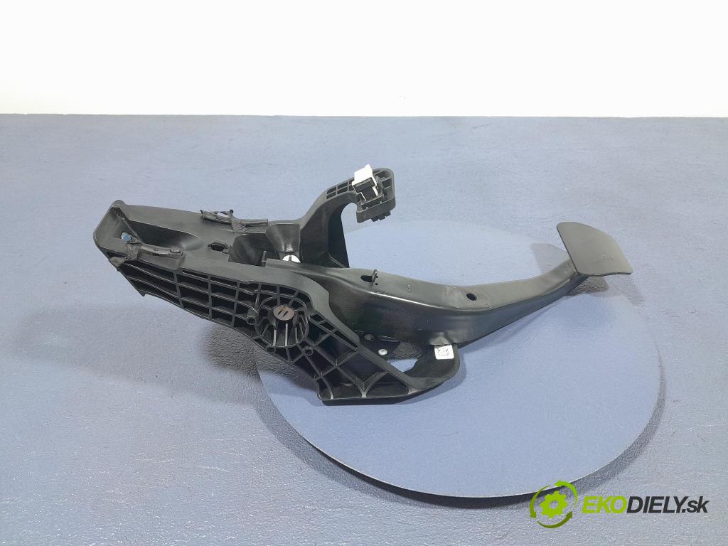 Bmw Seria 3 2023 pedály 6891123