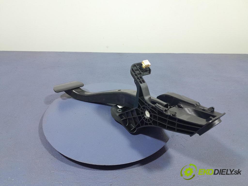 Bmw Seria 3 2023 pedály 6891123