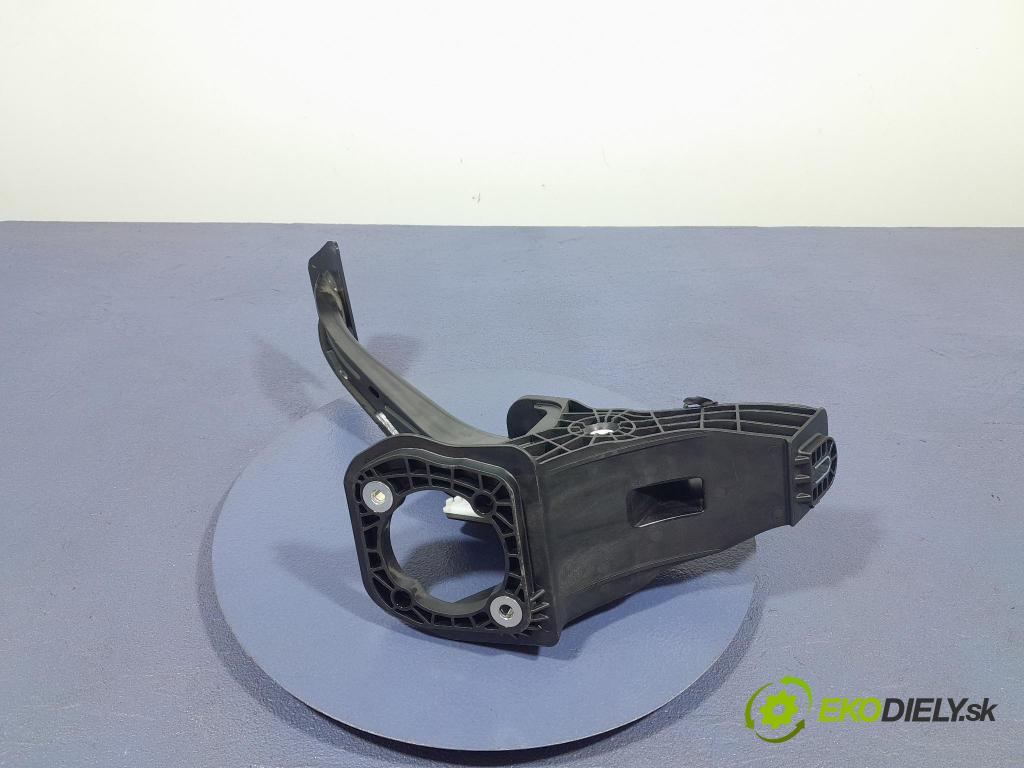 Bmw Seria 3 2023 pedály 6891123