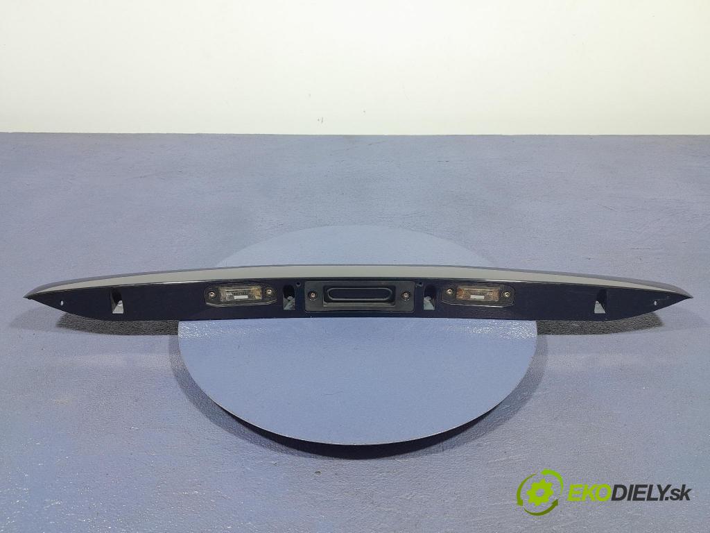 Volvo S40 2006 zaslepka: zad