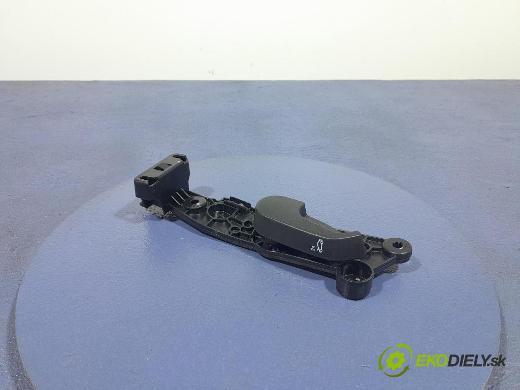 Bmw Seria 3 2023 kryt Plast: Interiéry: 7446416
