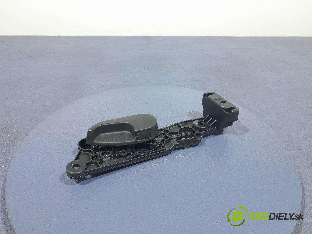 Bmw Seria 3 2023 kryt Plast: Interiéry: 7446416