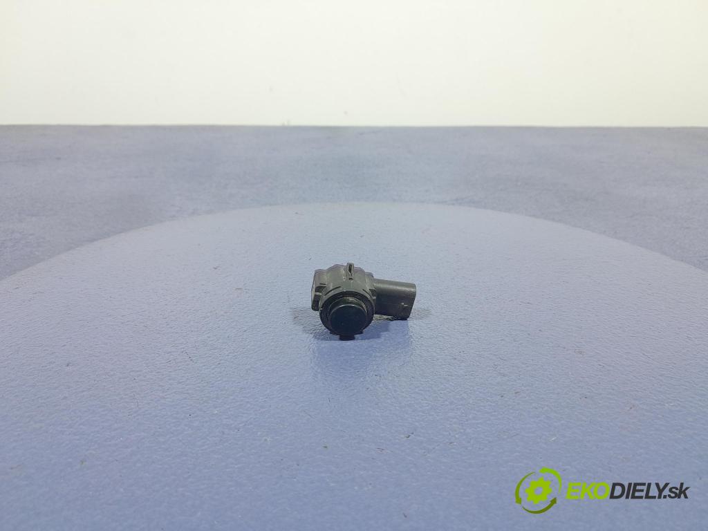 Bmw Seria 3 2023 snímač / řídící jednotka PDC 9826784