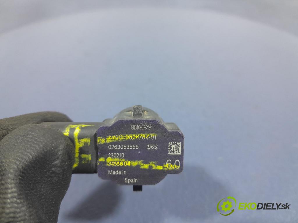 Bmw Seria 3 2023 snímač / řídící jednotka PDC 9826784