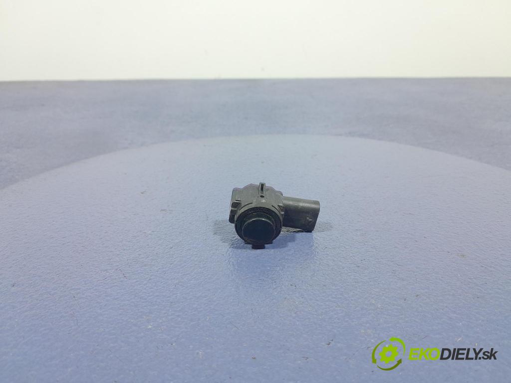 Bmw Seria 3 2023 snímač / řídící jednotka PDC 9826784