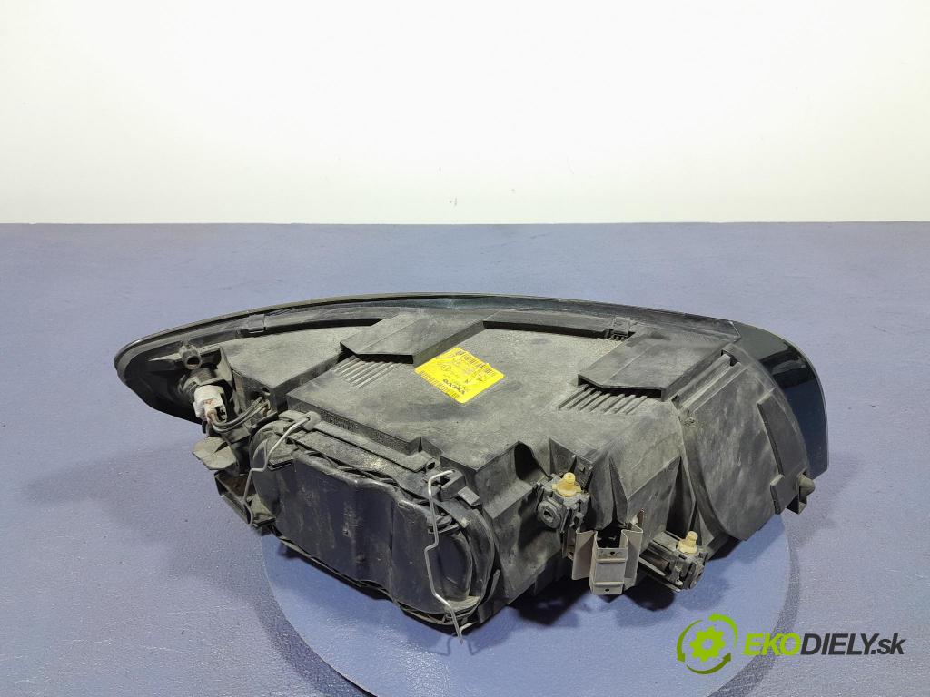 Volvo S40 2006 světlo Levý: 30698885