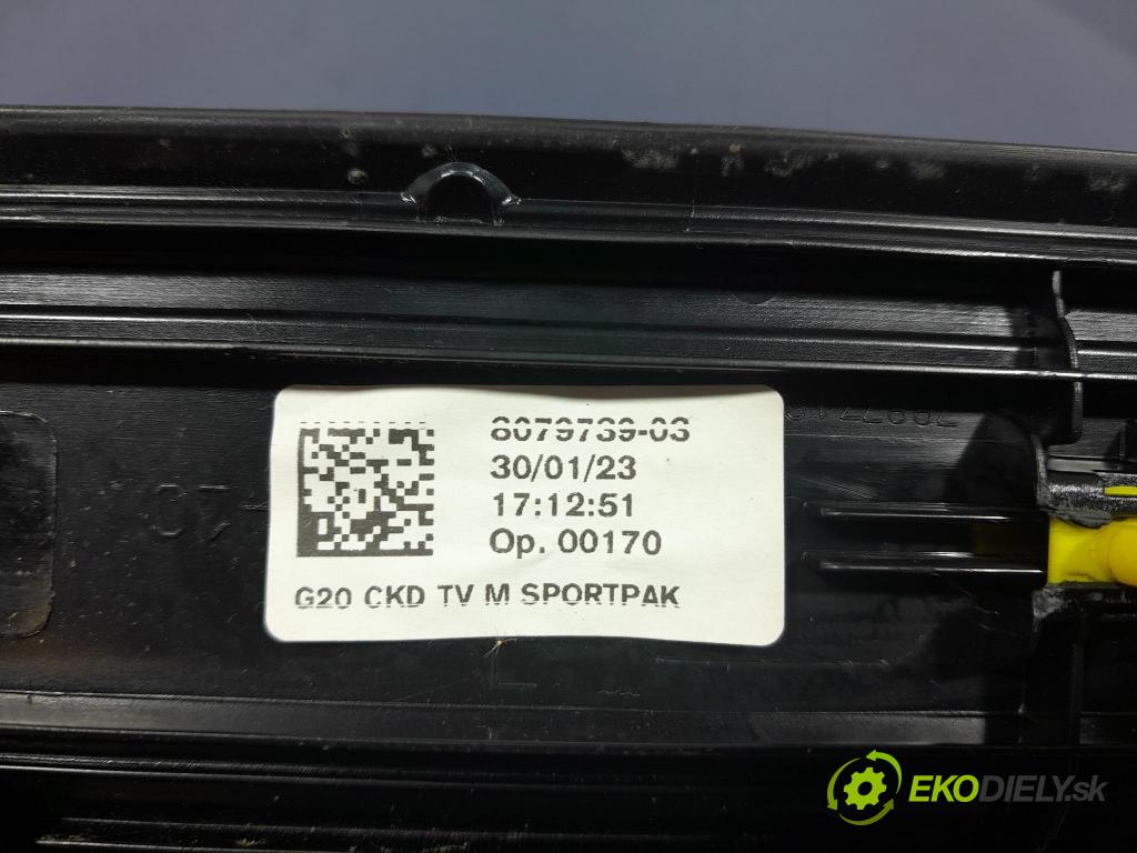 Bmw Seria 3 2023 kryt Plast: Interiéry: 9492984