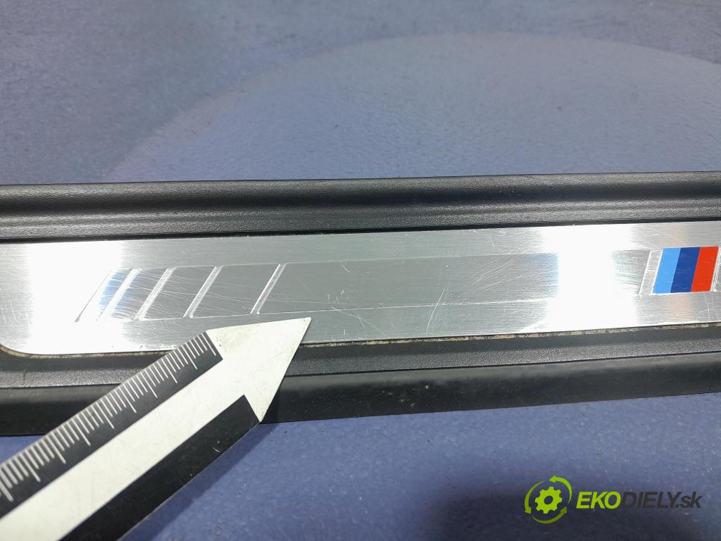 Bmw Seria 3 2023 kryt Plast: Interiéry: 9492984