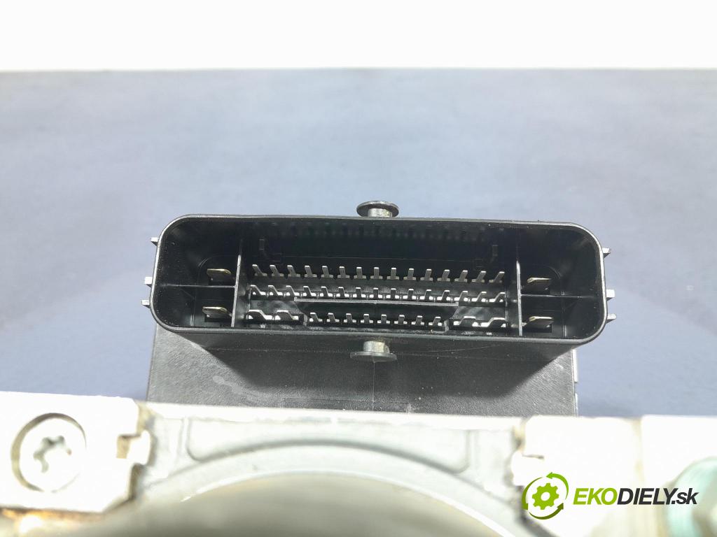 Bmw Seria 3 2023 čerpadlo ABS x 5A6DC48