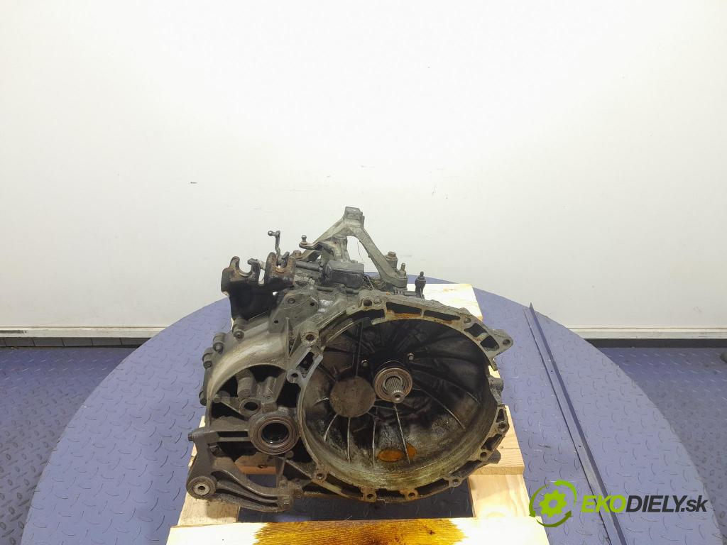 Volvo S40 2006 převodovka Ozubené kola: Manualna 6N5R-7002-XB