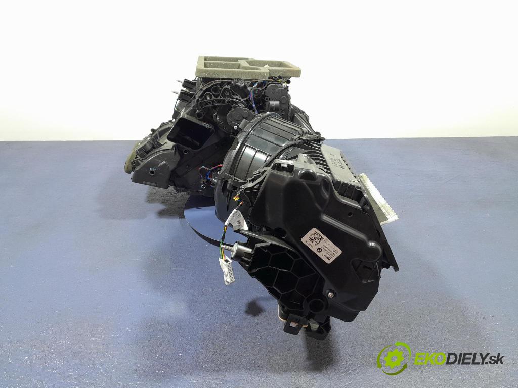 Bmw Seria 3 2023 radiátor 7942068