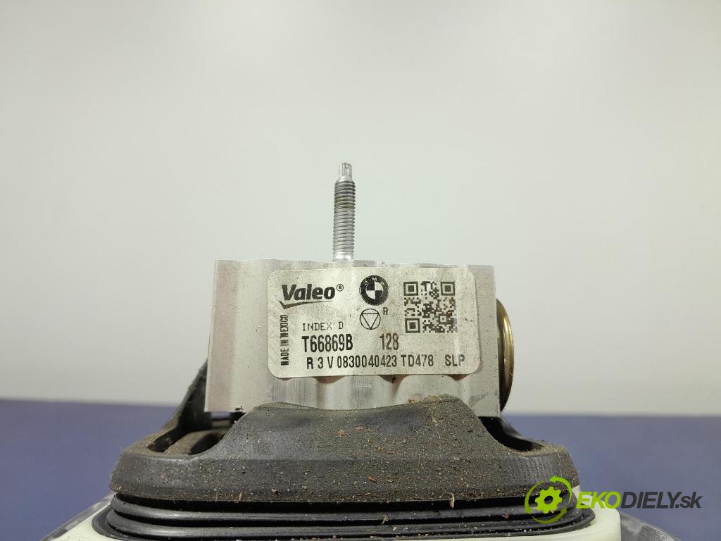 Bmw Seria 3 2023 radiátor 7942068