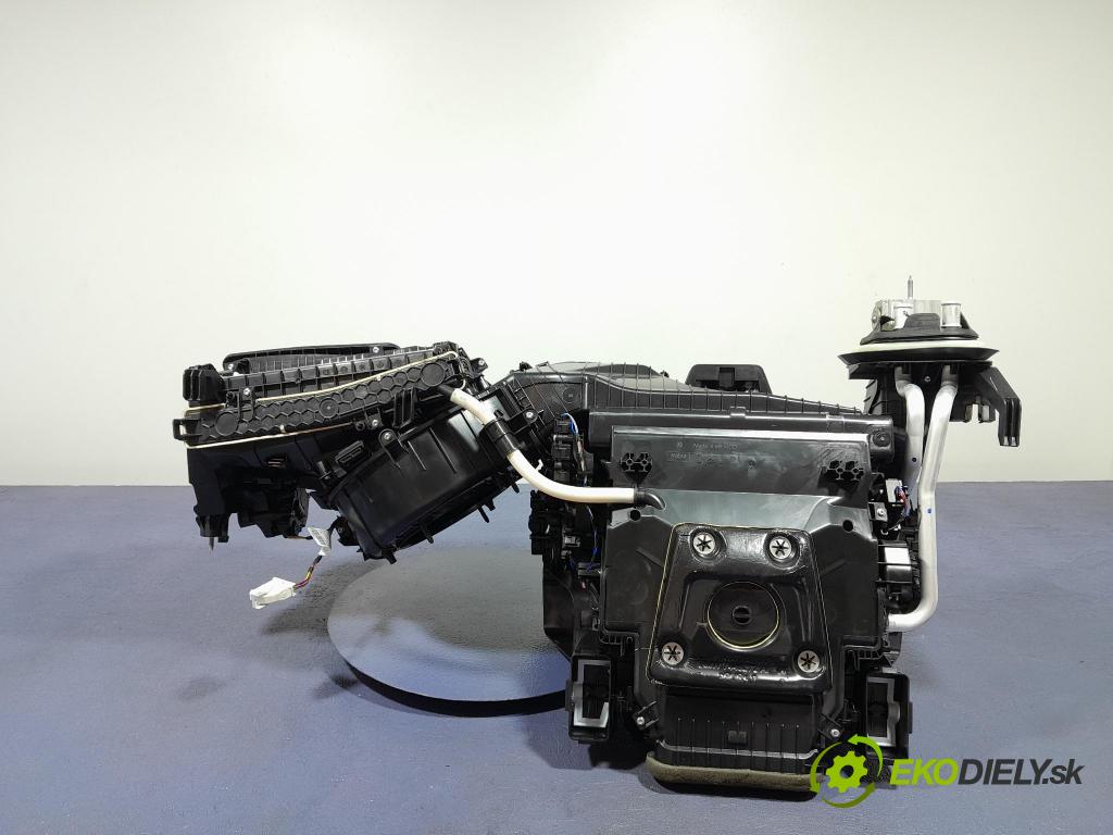 Bmw Seria 3 2023 radiator 7942068