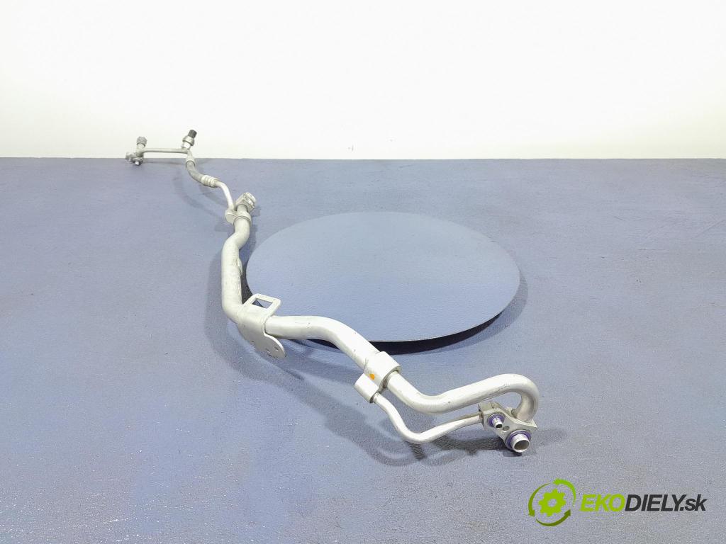 Bmw Seria 3 2023 trubka Klimatizace: 9423280