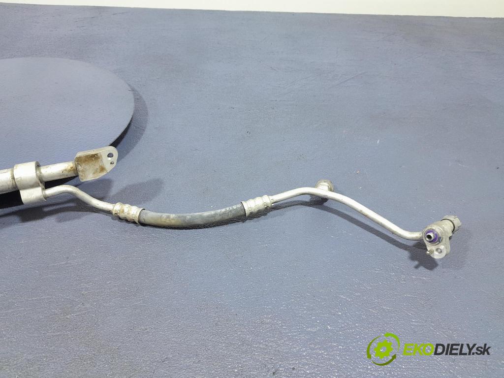 Bmw Seria 3 2023 trubka Klimatizace: 9423280