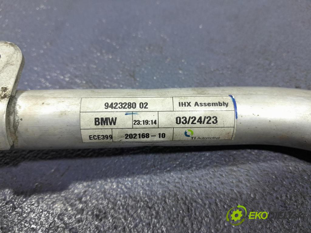 Bmw Seria 3 2023 trubka Klimatizace: 9423280